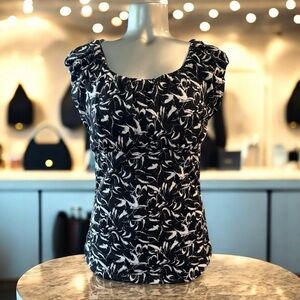 ✅Kenneth Cole Floral Blouse